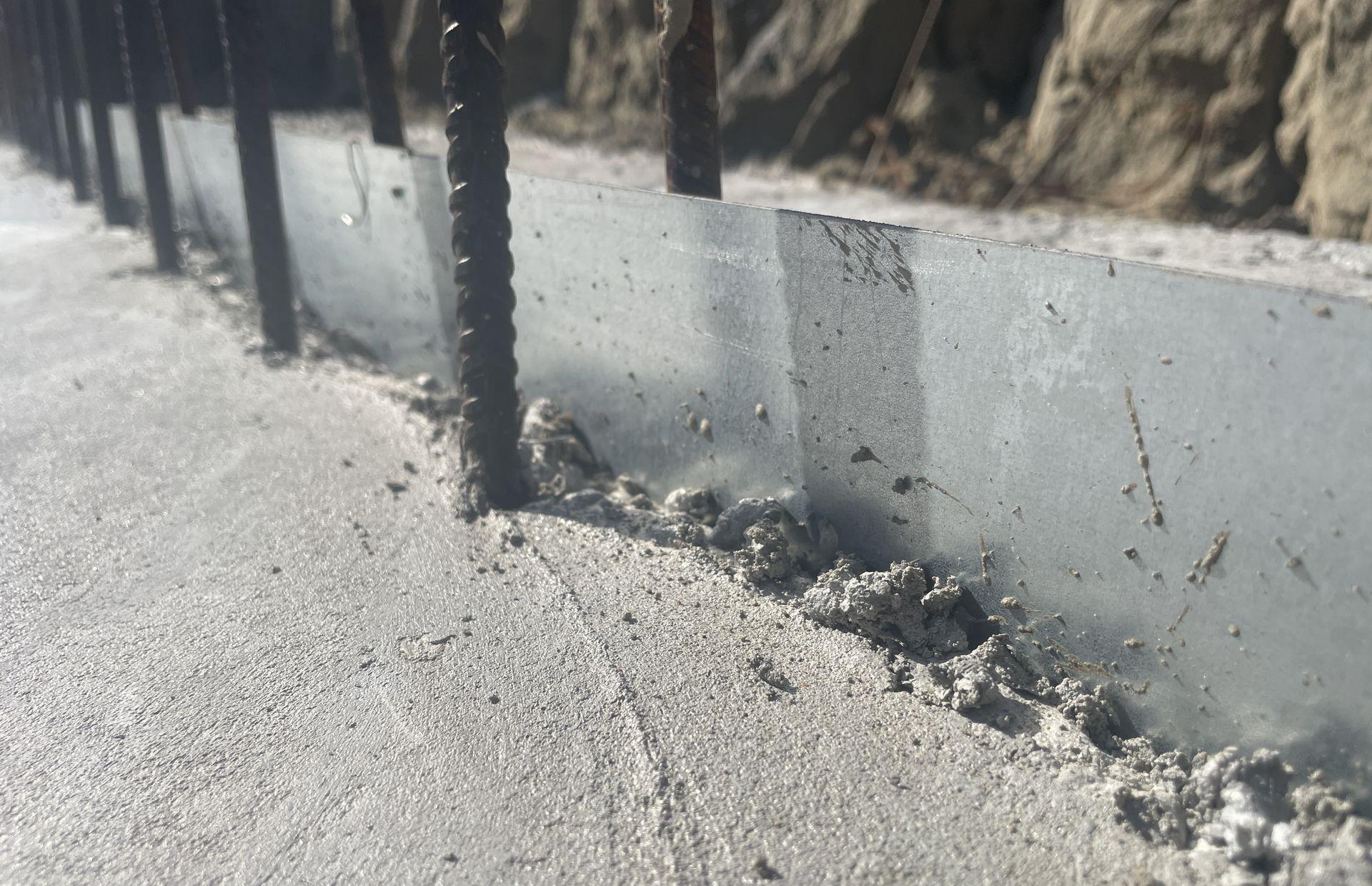 Wpm metal sheet waterstop after concrete cast