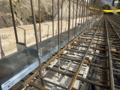 WPM® Metal Sheet Waterstop 125L before the concrete cast. WPM® Metal Sheet Waterstop 125L before the concrete cast.